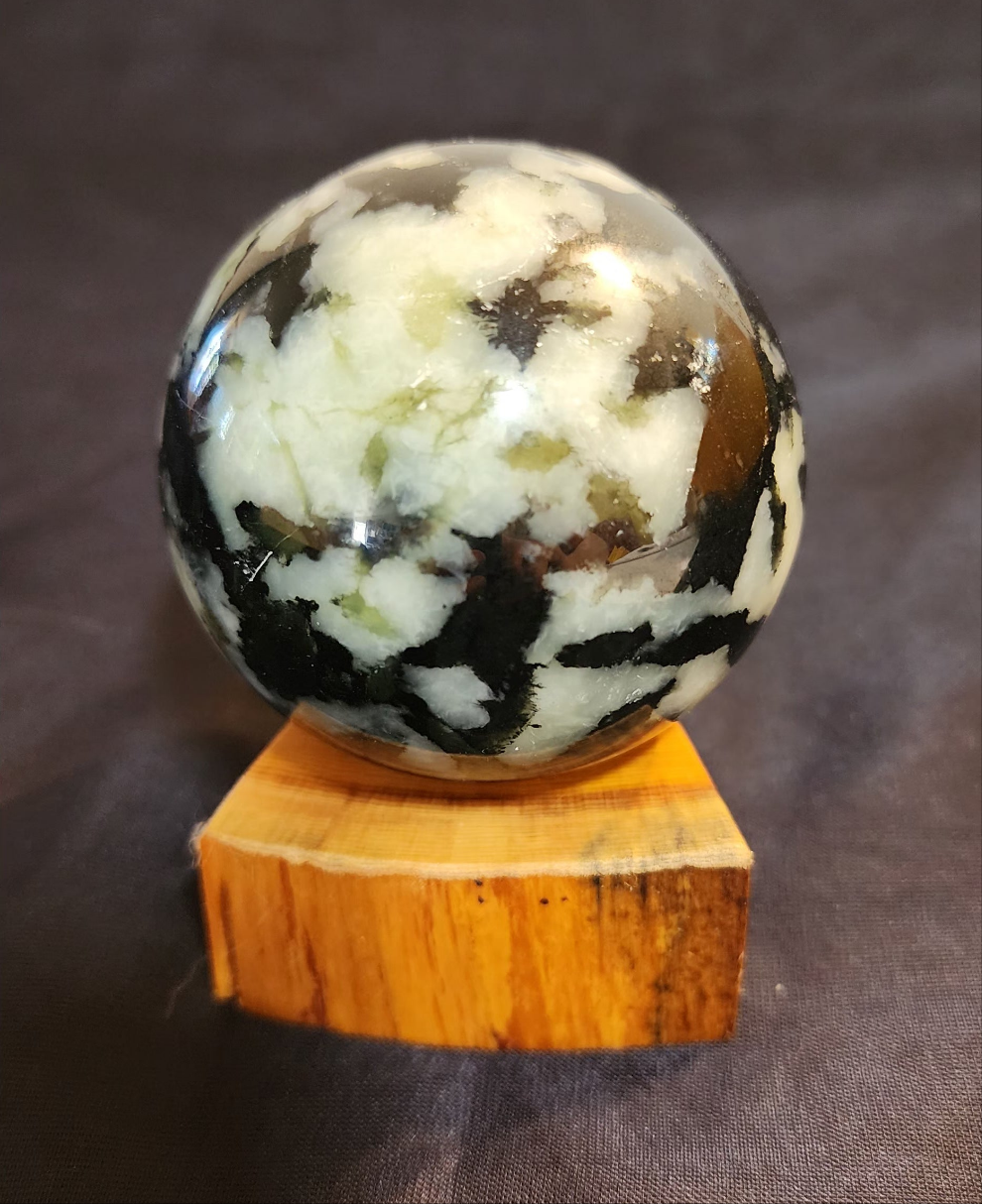 Black and White Jade