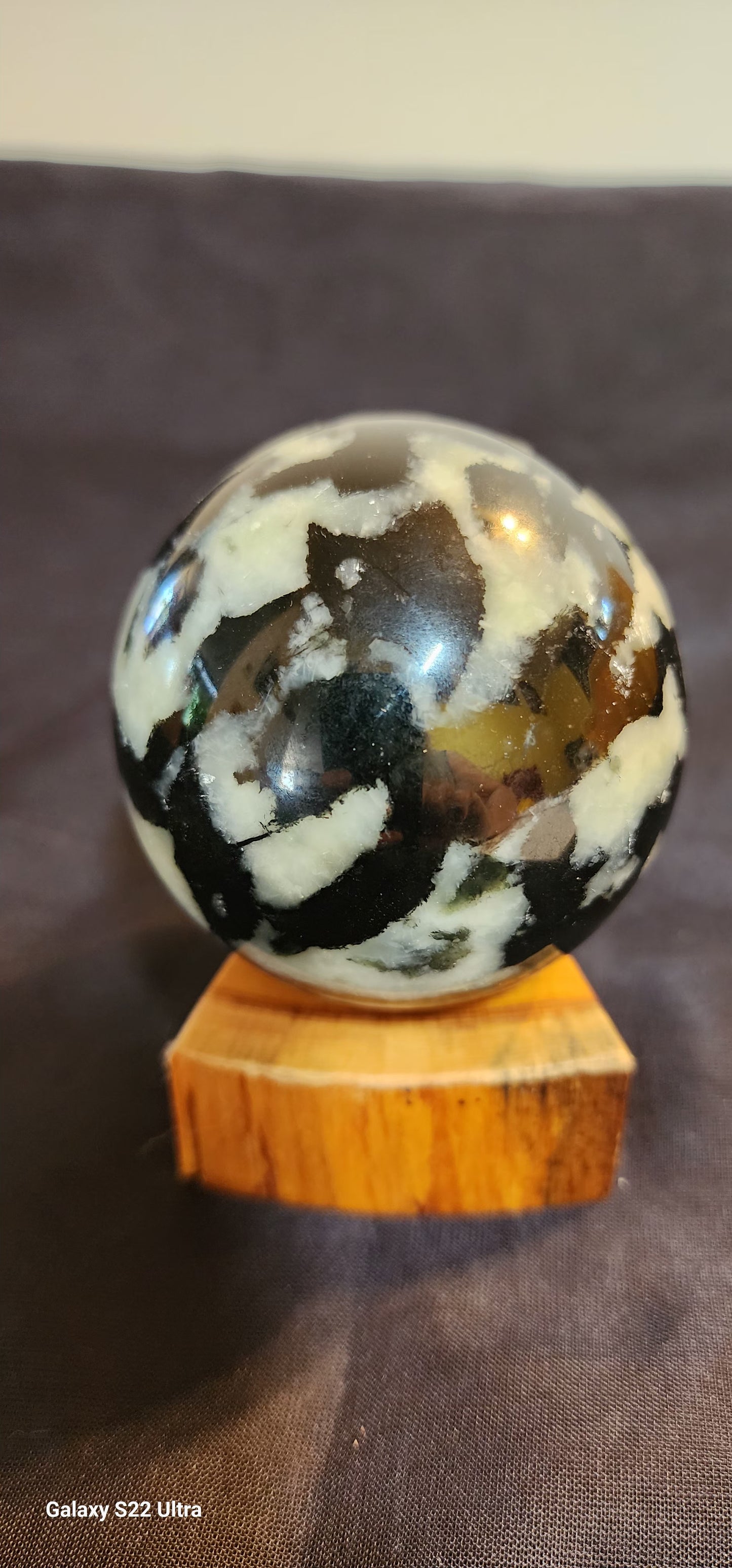 Black and White Jade