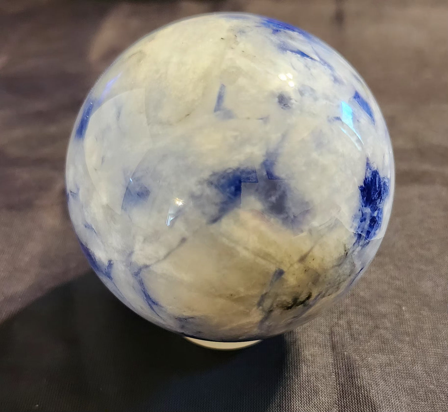 Hackmanite Sphere