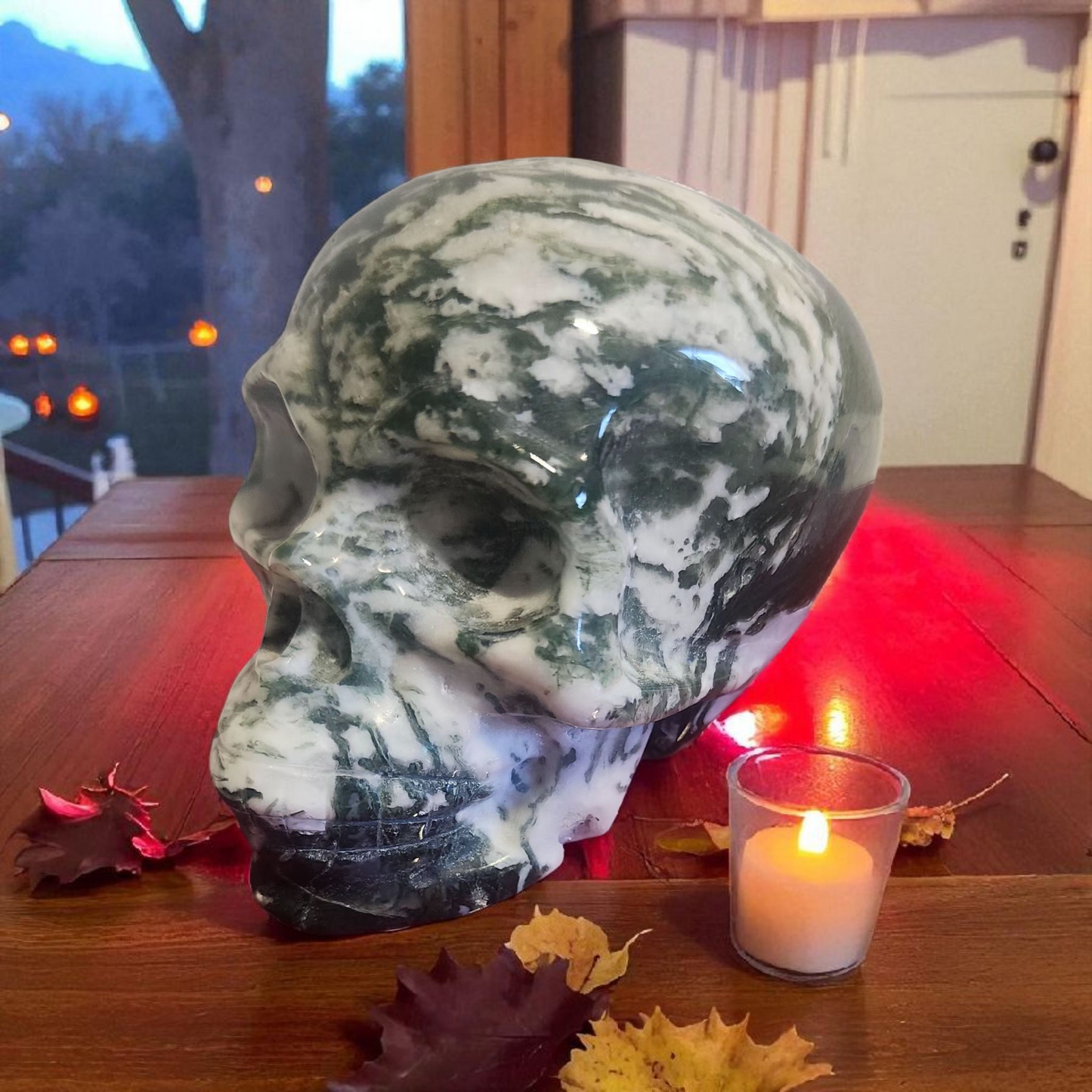 Lg. Moss agate skull